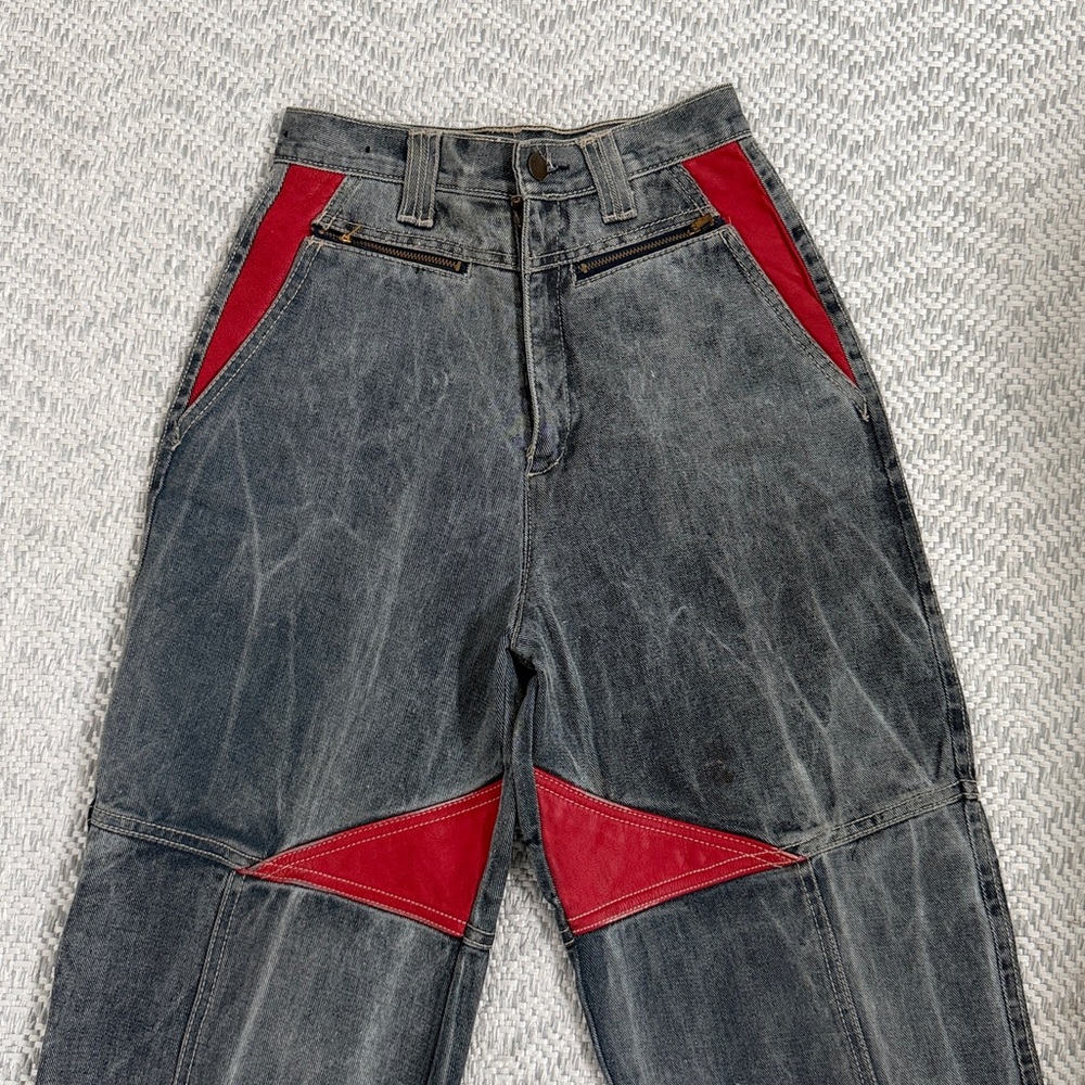 Women’s Vintage Bonjour Jeans - Picture 2 of 12